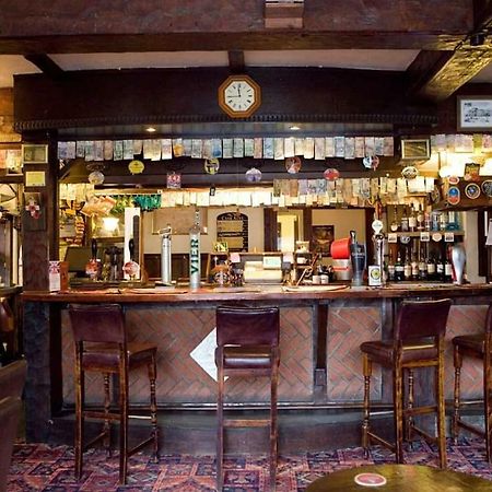 The Kings Arms Bed and Breakfast Wilmslow Buitenkant foto